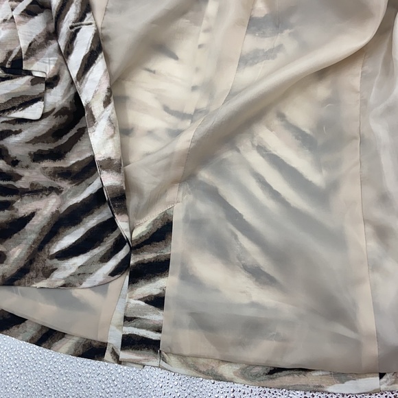 Chico’s linen blend animal print jacket - Picture 6 of 12